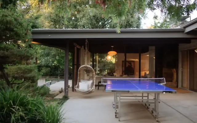 Zen Mountain Getaway w a Pool Hot Tub 5 Beds
