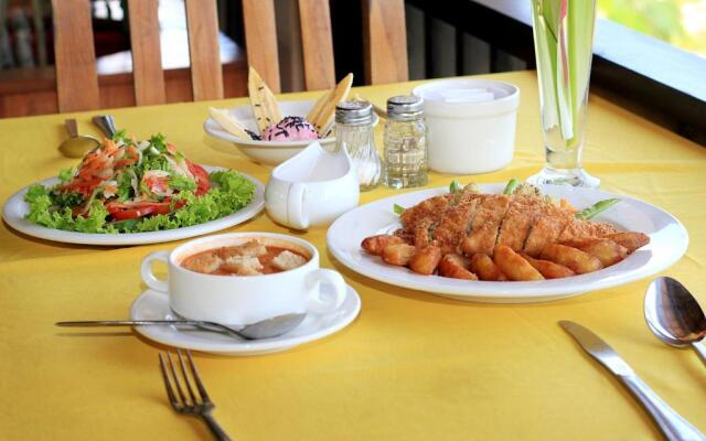 Puri Sari Beach Hotel