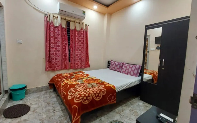 Goroomgo M S M Residency Puri