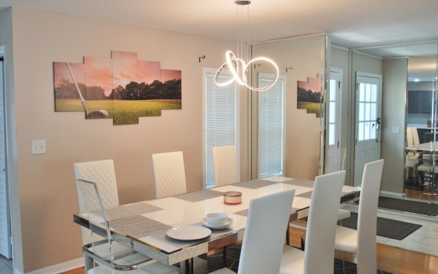 Luxury Vacation Villa with Heated Pool