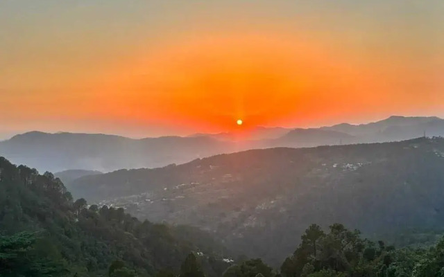 Sunset View Point Homestay