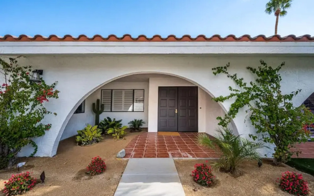 Mountain View Mid-century