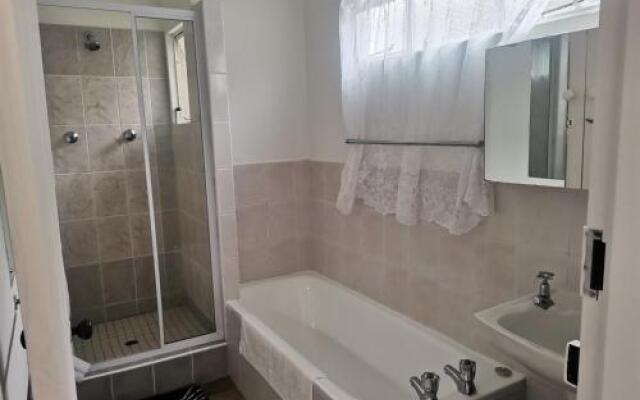 Sani Window B&B and Self catering