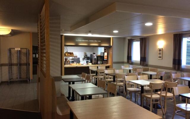 B&B HOTEL Lyon Grand Stade Meyzieu