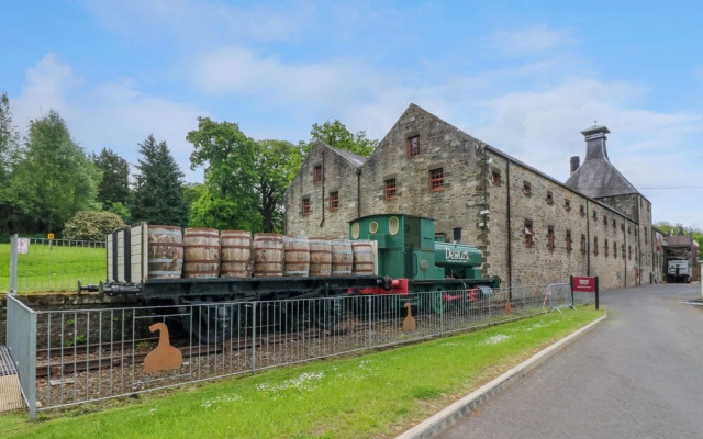 Oakbank Mews