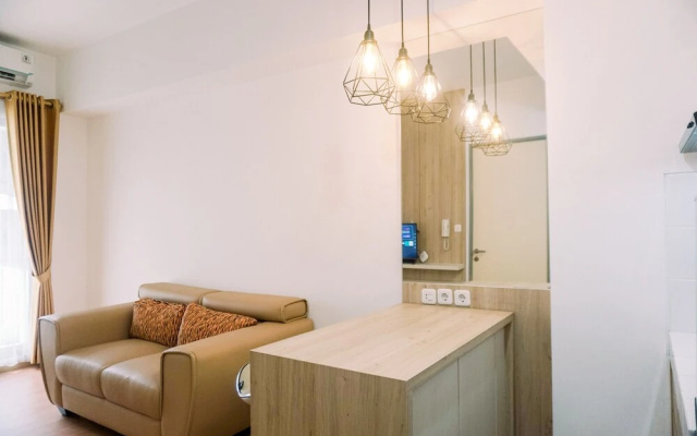 Modern And Homey 2Br Apartment At M-Town Residence