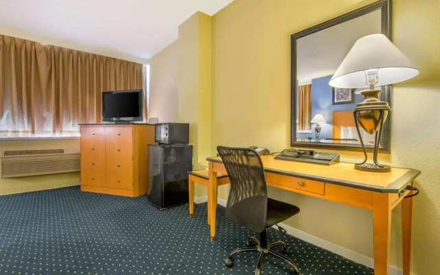Quality Inn Lebanon Valley
