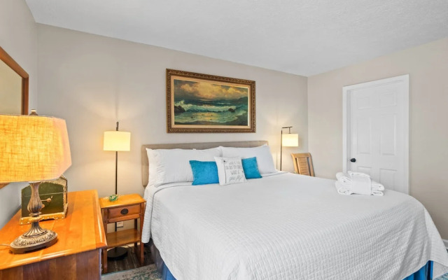 Beachy Bonanza by Book That Condo