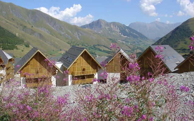 Well-kept apartment in les Sybelles with 310 km. of slopes