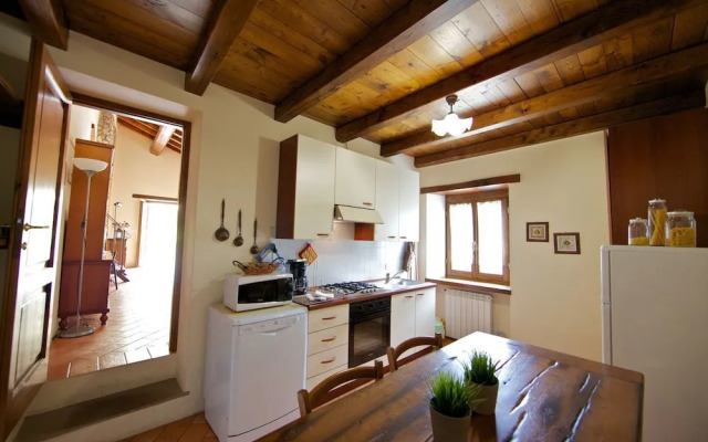 Wonderful private villa for 10 people with private pool, WIFI, TV, terrace, pets allowed and par...