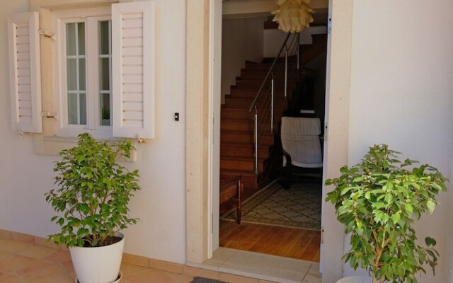 FreeSurfCamp & Hostel