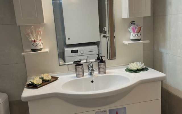Maria's Cozy Getaway in Glyfada