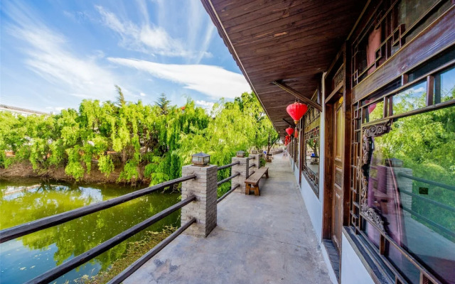 Lijiang Taoyuan Inn