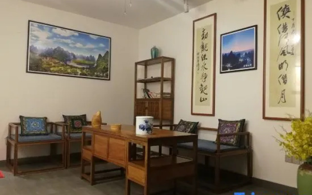 Qingli River Mountain Hotel (Yangshuo Xianggongshan Branch)