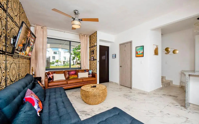 Charming & Comfortable House, 15 min to Downtown