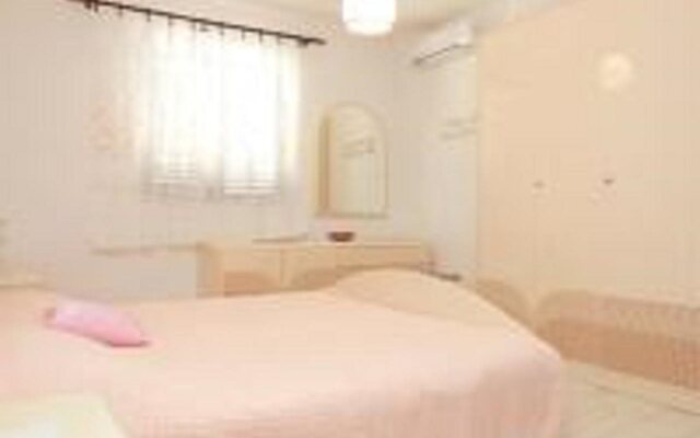 Dragan´s Den Hostel