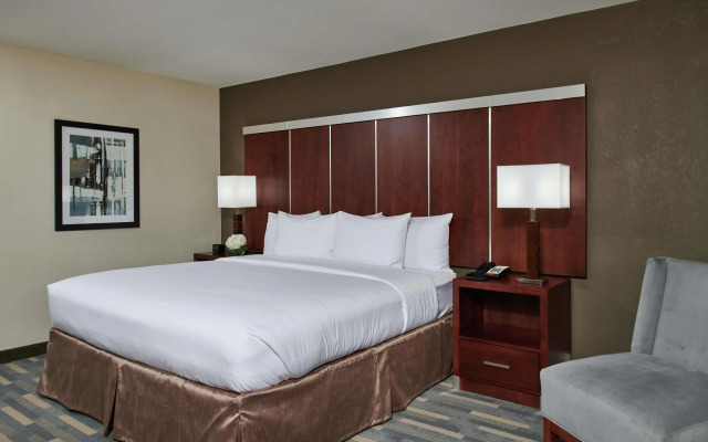 DoubleTree by Hilton Raleigh Crabtree Valley