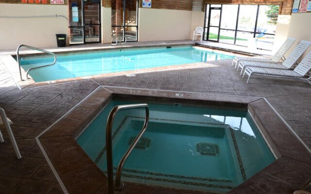 Daniels Summit Lodge