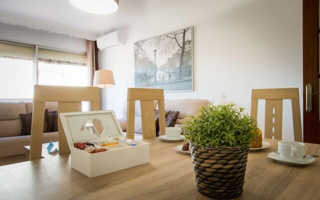 Holidays2Malaga Terrace Center Apartments