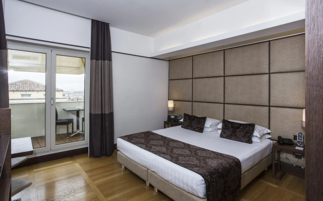 The Independent Hotel