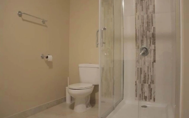 Kingston Apartment at Tres Vista