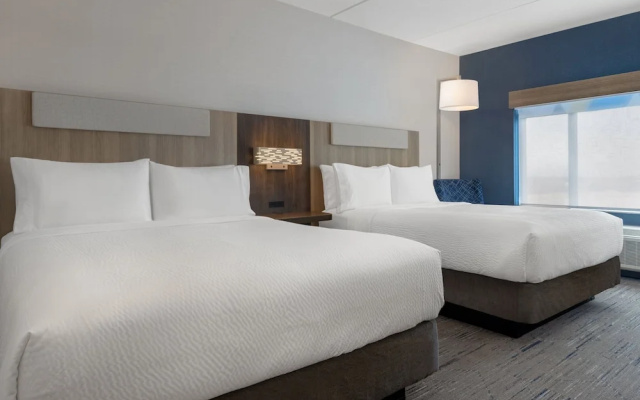 Holiday Inn Express & Suites St.Thomas by IHG
