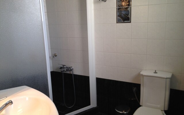 Dimitri's Guesthouse