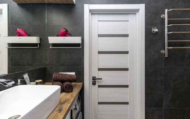 Спите как дома на улице Мелик-Карамова 4/2