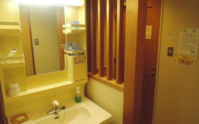 Hotel Laspa Takazaki – Bathroom – Miyakonojo