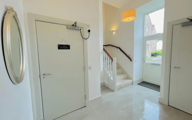 Great Glen Townhouse