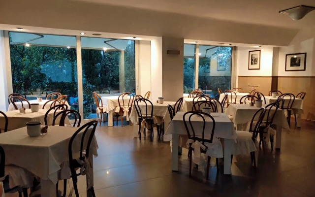 Hotel Ghironi