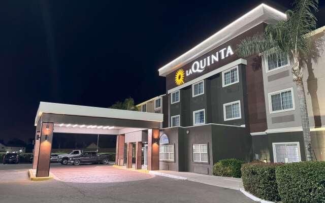 La Quinta Inn & Suites by Wyndham Tulare