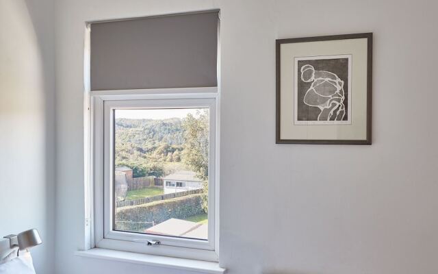 Host Stay Artist House