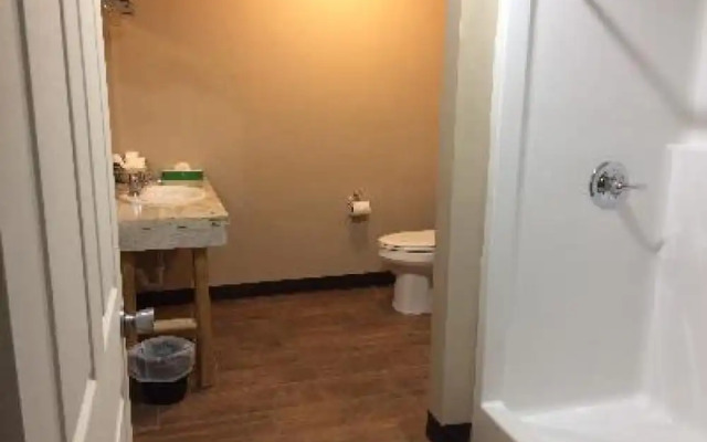 Big Horse Inn and Suites