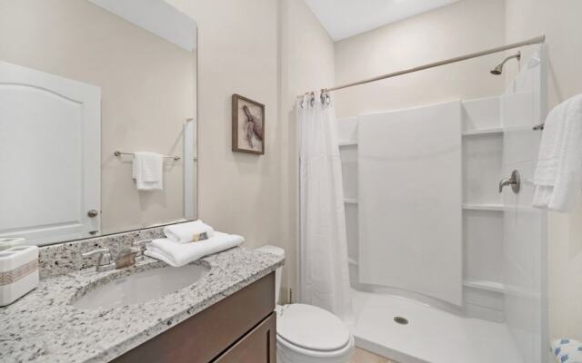 7535oakmoss 7 Bedroom Villa by RedAwning