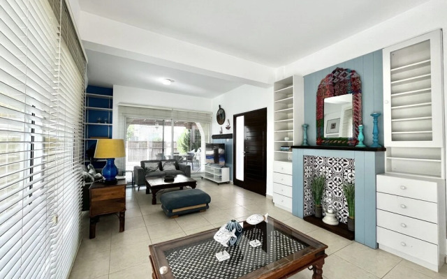 21 ATR - Stay Thalassa Villa