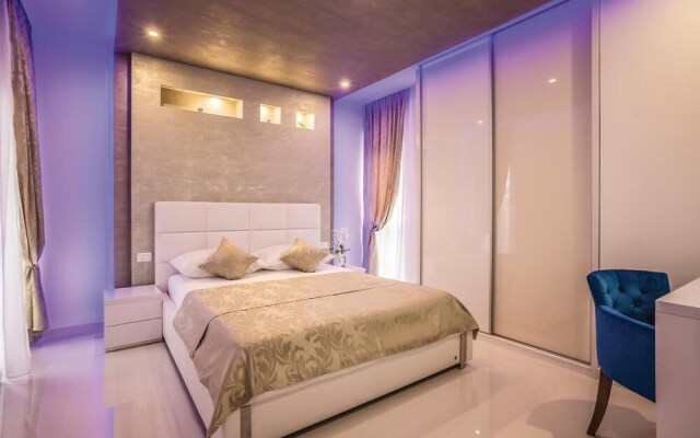 Beautiful Home in Stobrec With Jacuzzi, Wifi and 8 Bedrooms