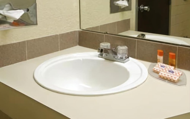 Rodeway Inn & Suites