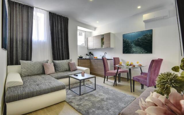 D&A Central Luxury Apartments