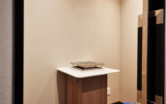 Y'sinn Naha Orokuekimae