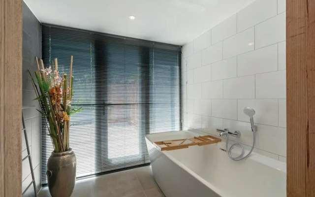 Luxurious Furnished Bungalow With Terrace