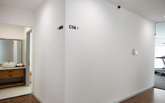 8B Aparthotel