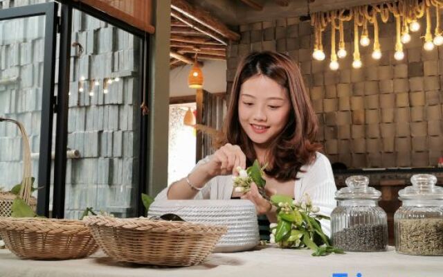 Youran Shanju Hostel