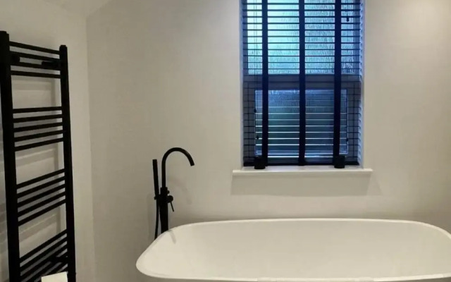 Exquisite renovation in central location