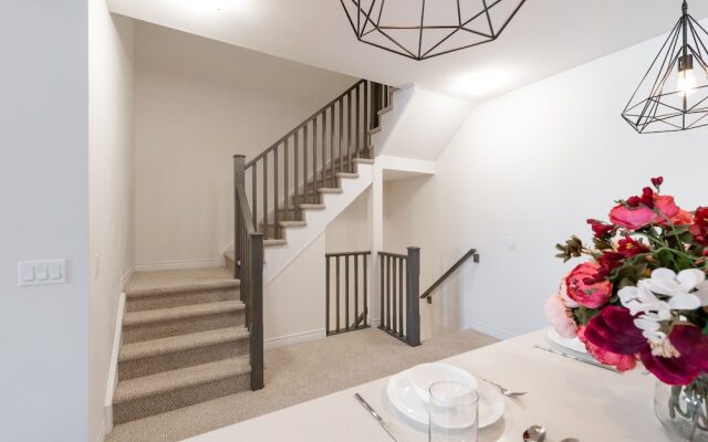 Superb Brand New Spacious Town Home