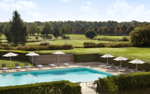 Mercure Chantilly Resort & Conventions