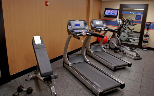Hampton Inn & Suites Charlotte Airport