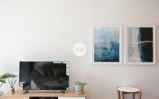 St Kilda Rd LVL4 2BDR2BATHR WIFI Albert Park