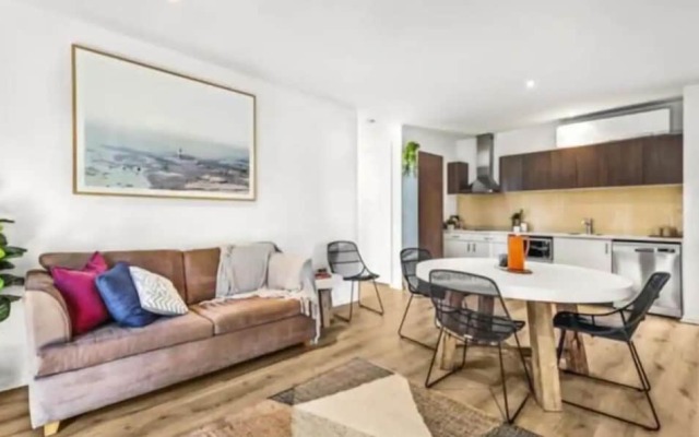 Lovely 1 Bedroom Holiday Apartment