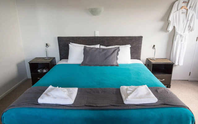 Waterfront Apartments Whitianga